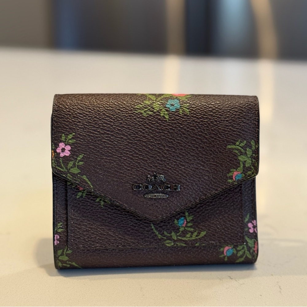 Coach Wyn Small Brown Leather Wallet with Floral Print